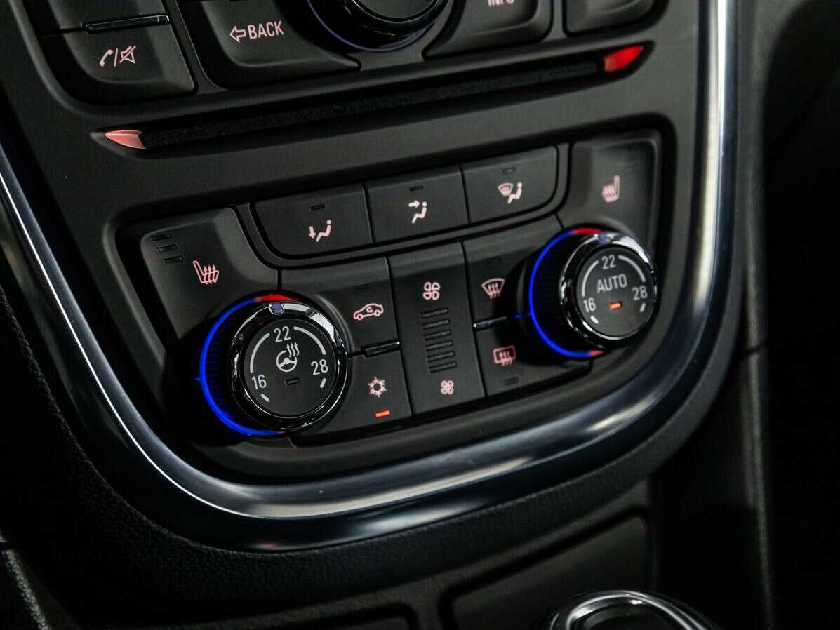 Купить Opel Mokka, 2013, 37 710 км.. Фото: #17