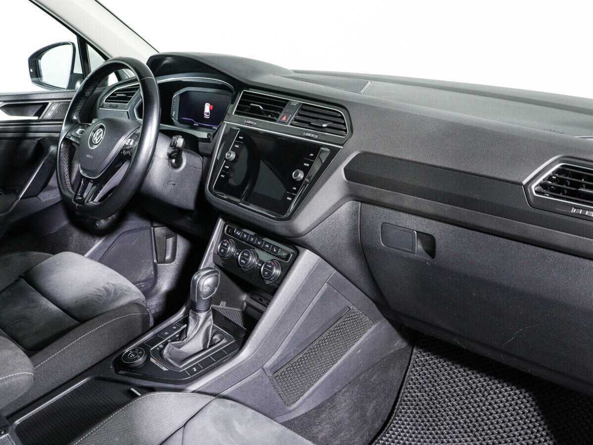 Купить Volkswagen Tiguan, 2019, 107 257 км.. Фото: #8