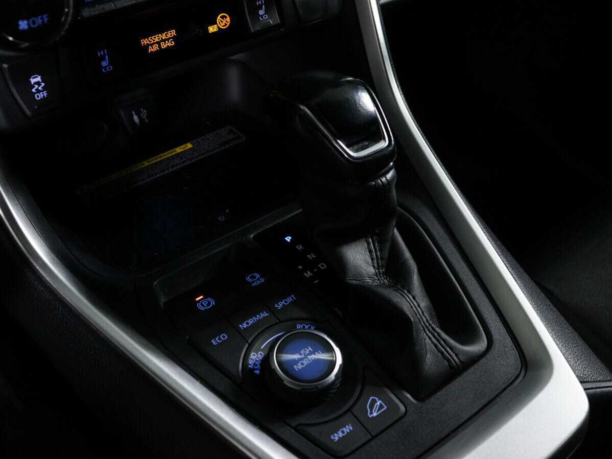 Купить Toyota RAV4, 2020, 92 000 км.. Фото: #18
