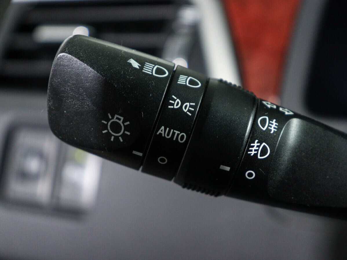 Купить Toyota Camry, 2013, 100 350 км.. Фото: #15