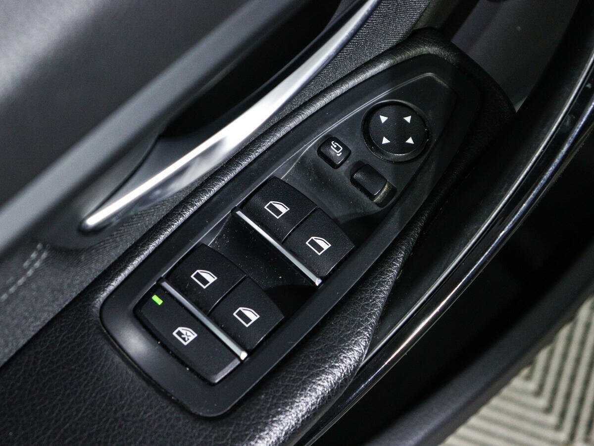 Купить БМВ 3 серии, 2017, 78 689 км.. Фото: #11