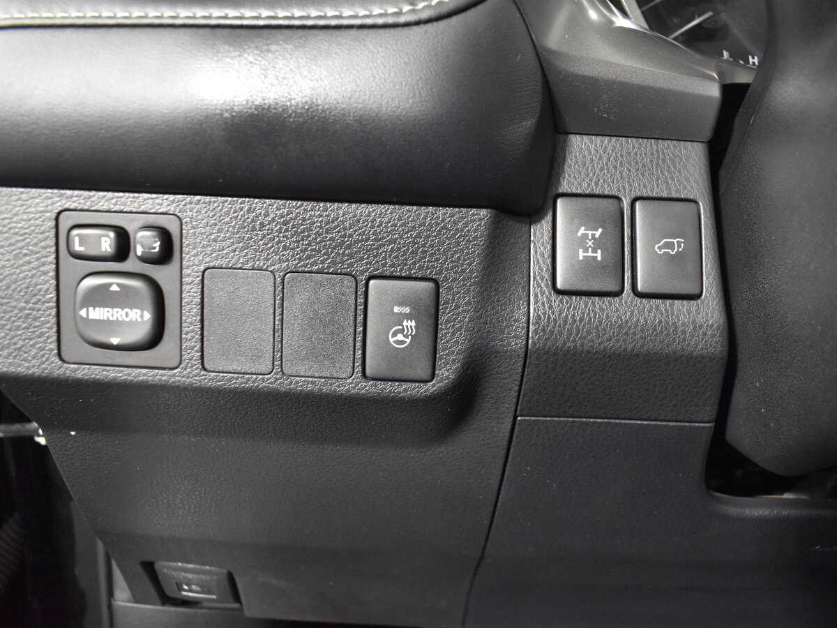 Купить Toyota RAV4, 2018, 119 047 км.. Фото: #10