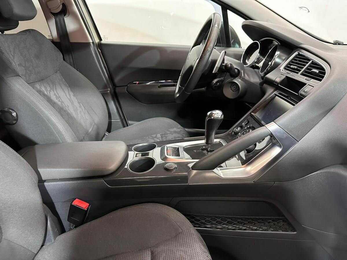 Купить Peugeot 3008, 2012, 338 771 км.. Фото: #8