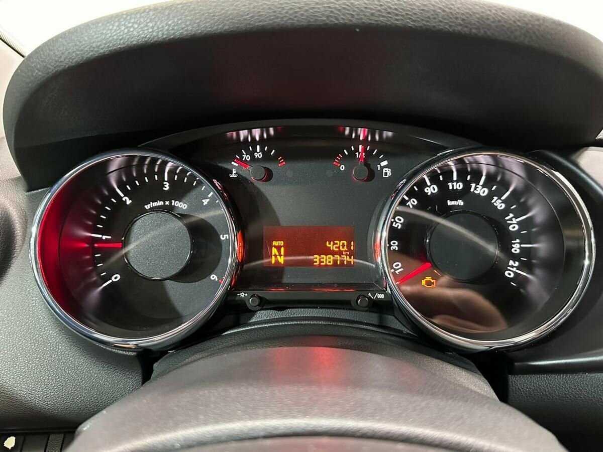 Купить Peugeot 3008, 2012, 338 771 км.. Фото: #10