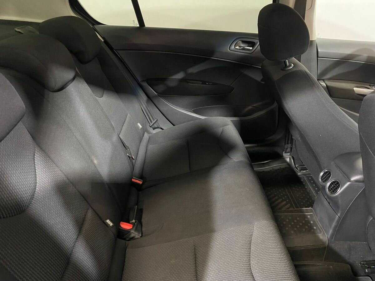 Купить Peugeot 408, 2012, 181 839 км.. Фото: #10