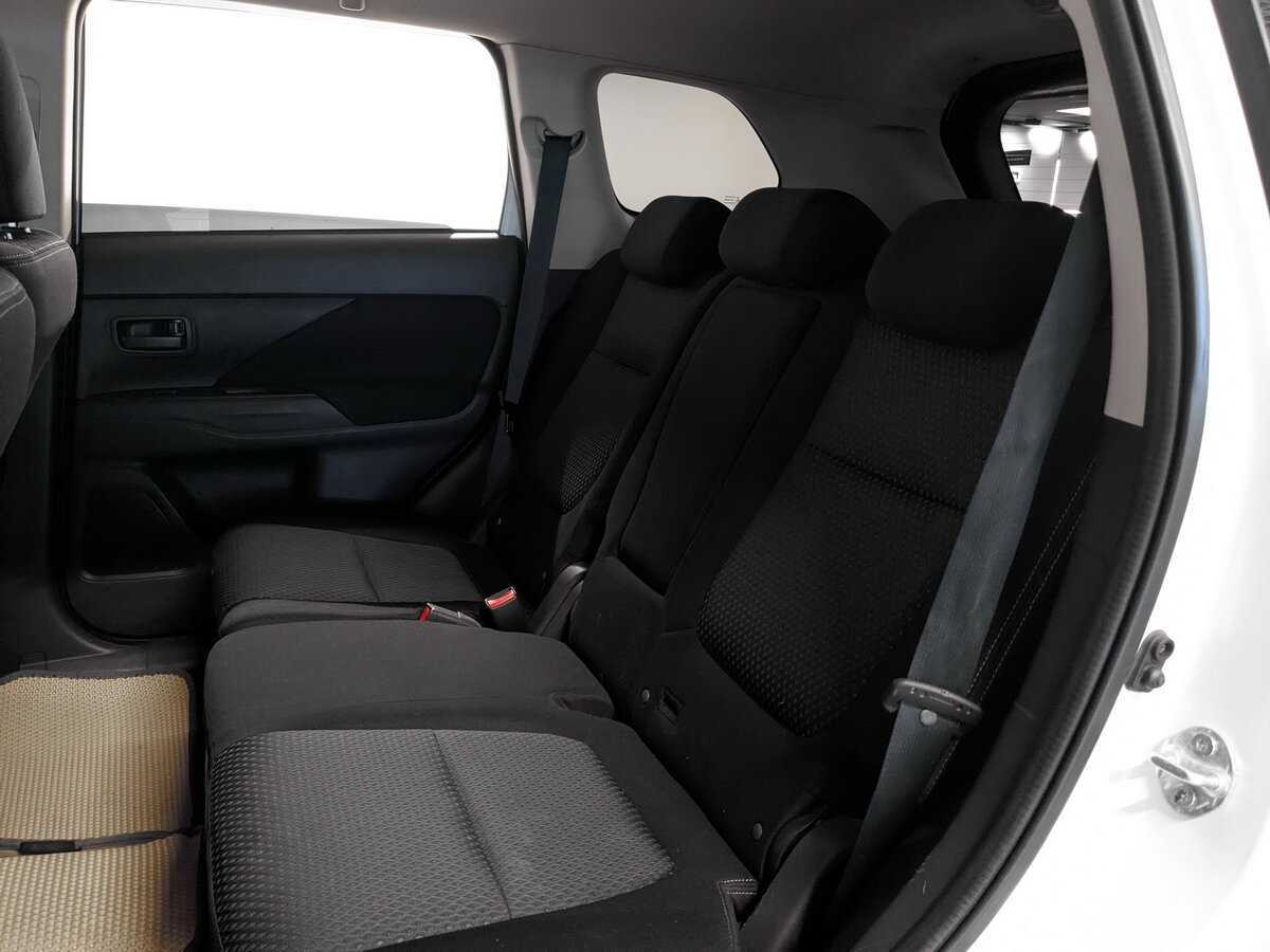 Купить Mitsubishi Outlander, 2017, 129 844 км.. Фото: #9