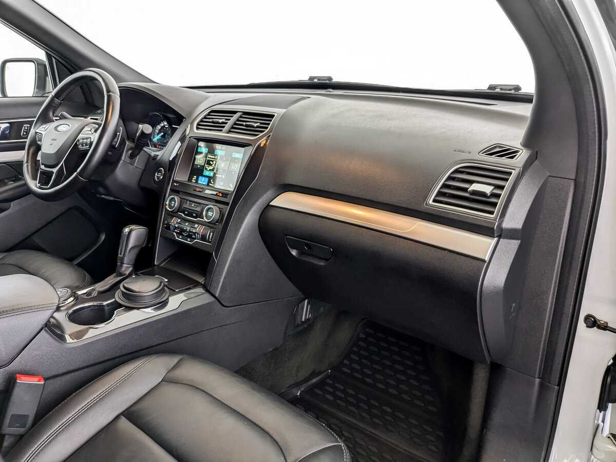 Купить Ford Explorer, 2017, 92 976 км.. Фото: #8