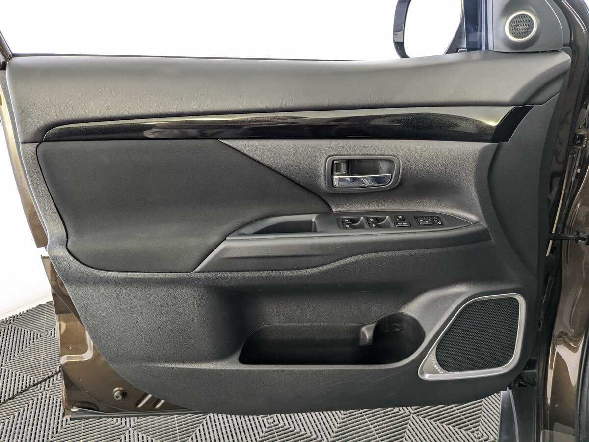 Купить Mitsubishi Outlander, 2022, 53 690 км.. Фото: #10