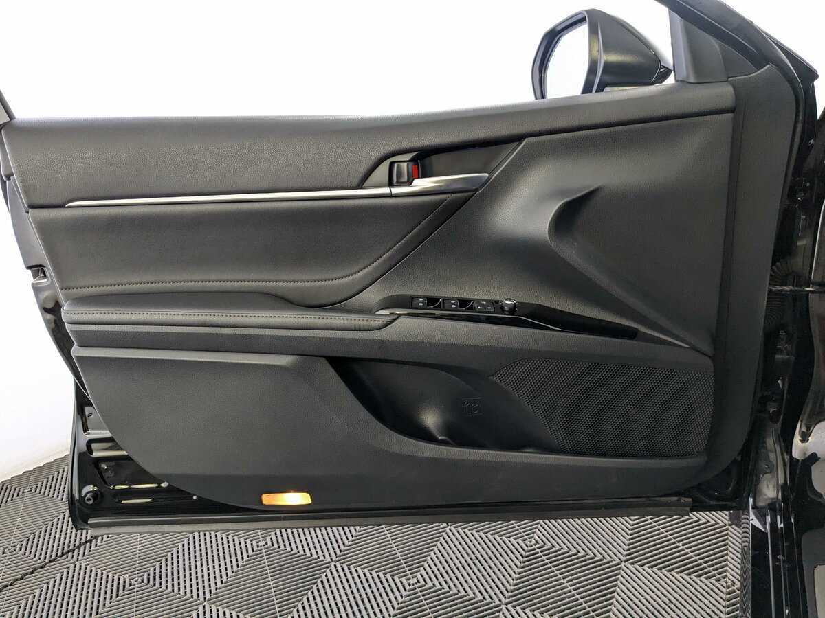 Купить Toyota Camry, 2020, 36 133 км.. Фото: #11