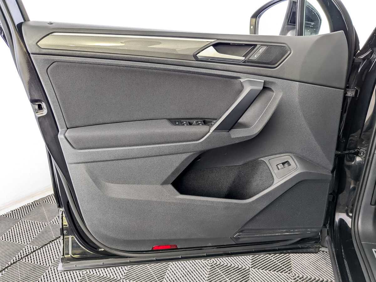 Купить Volkswagen Tiguan, 2019, 110 620 км.. Фото: #14