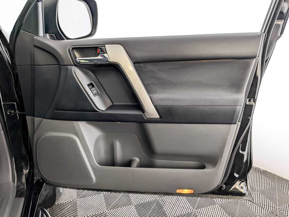 Купить Toyota Land Cruiser Prado, 2012, 203 489 км.. Фото: #19