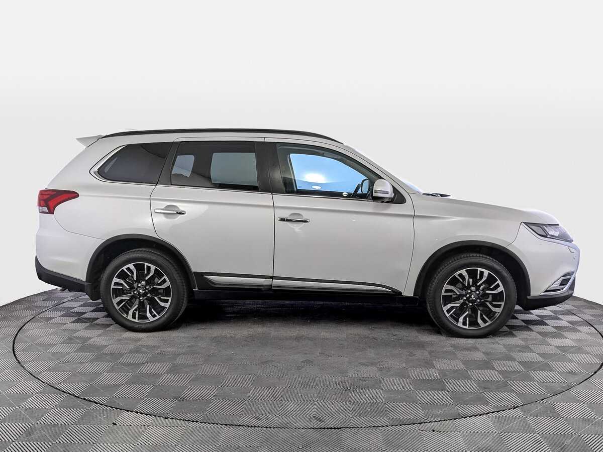 Купить Mitsubishi Outlander, 2021, 98 197 км.. Фото: #3