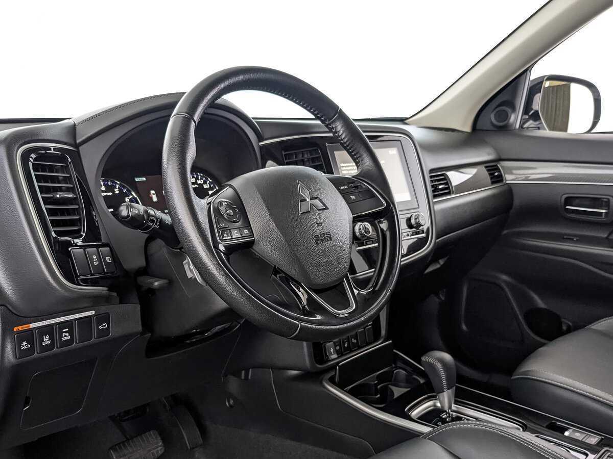 Купить Mitsubishi Outlander, 2021, 98 197 км.. Фото: #10
