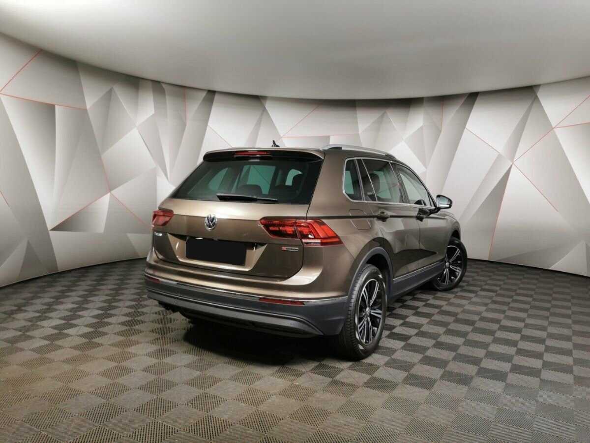 Купить Volkswagen Tiguan, 2018, 65 216 км.. Фото: #1