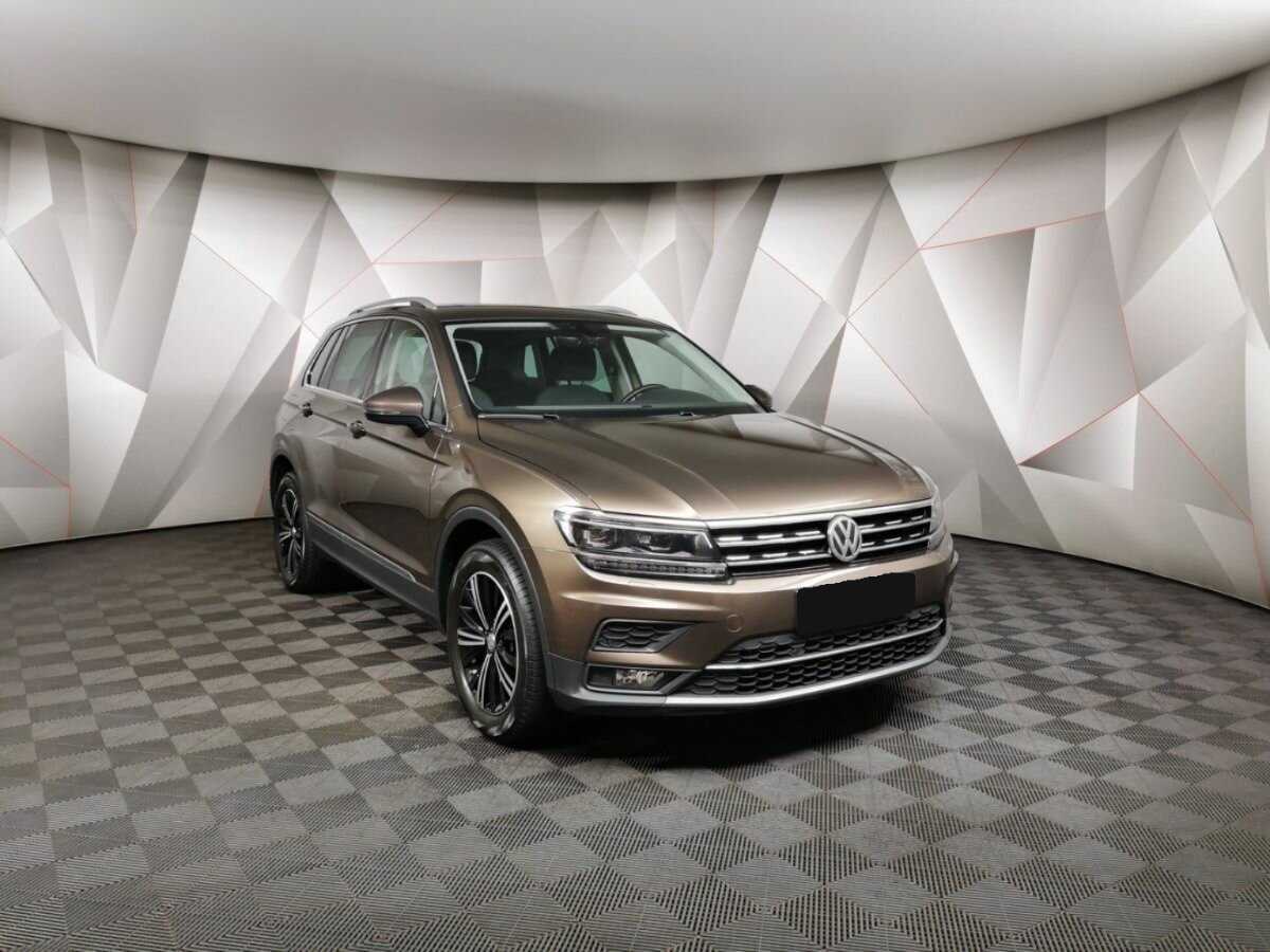 Купить Volkswagen Tiguan, 2018, 65 216 км.. Фото: #2