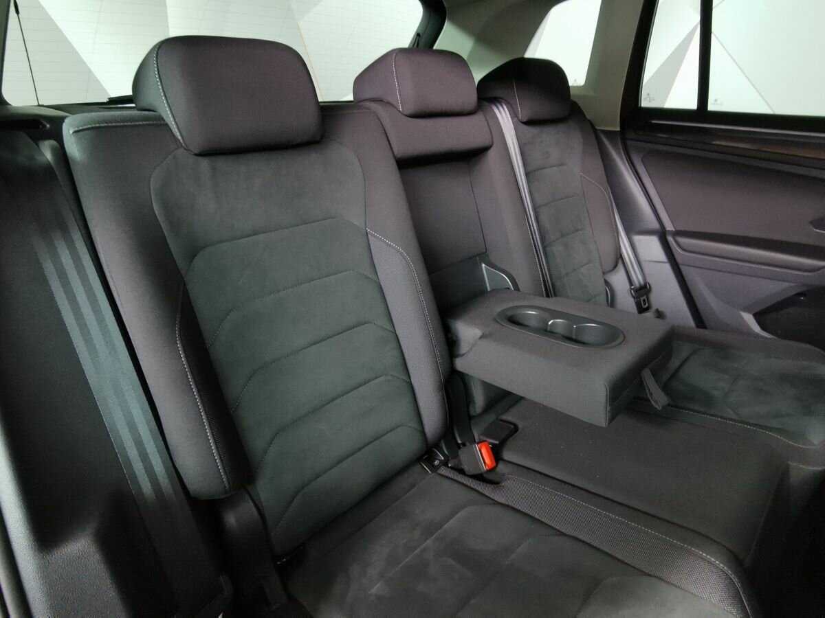 Купить Volkswagen Tiguan, 2018, 65 216 км.. Фото: #12