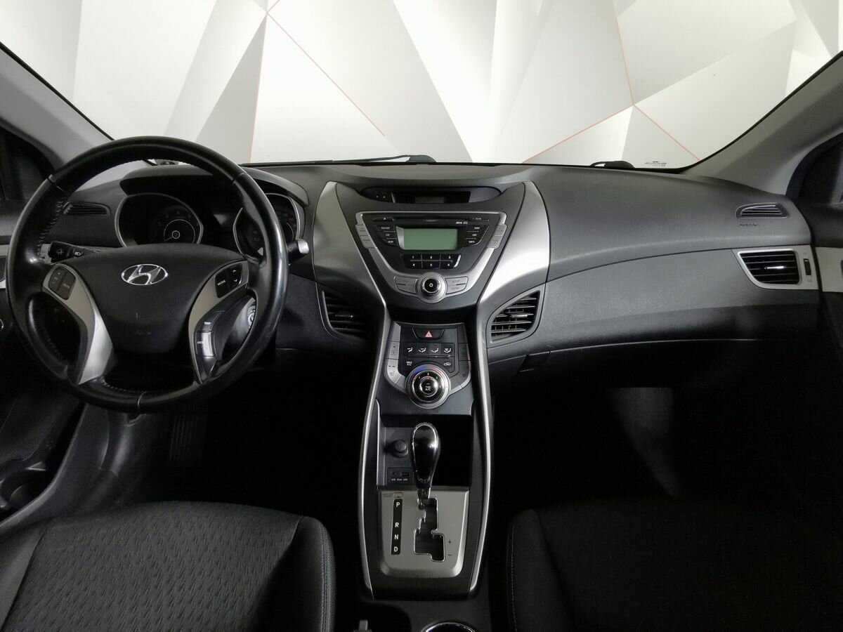 Купить Hyundai Elantra, 2012, 167 801 км.. Фото: #9