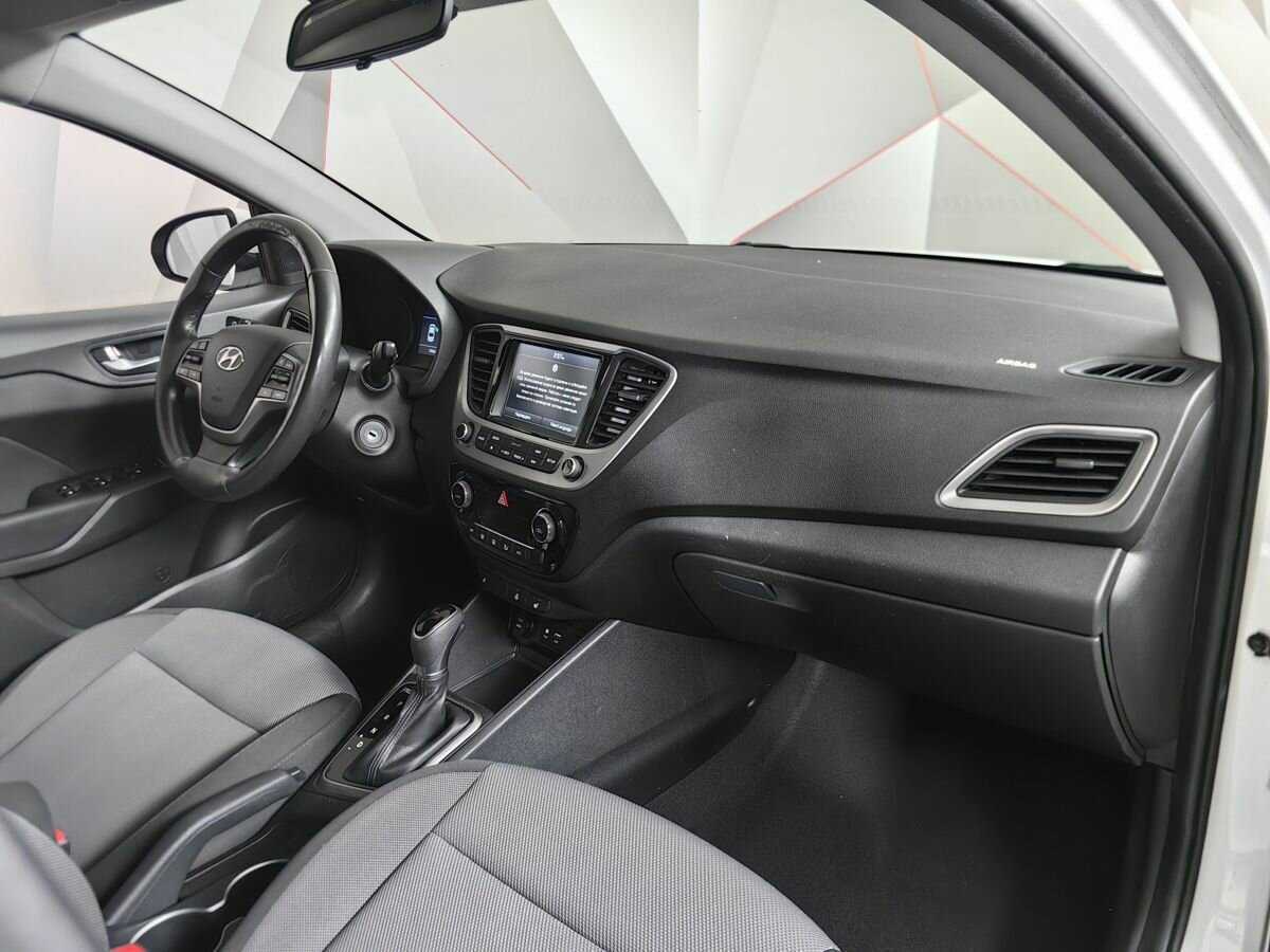 Купить Hyundai Solaris, 2017, 130 258 км.. Фото: #9