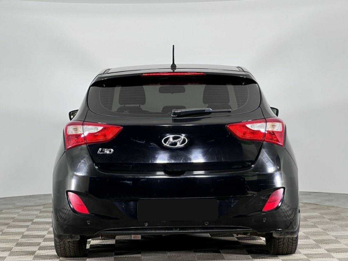 Купить Hyundai i30, 2014, 182 935 км.. Фото: #3