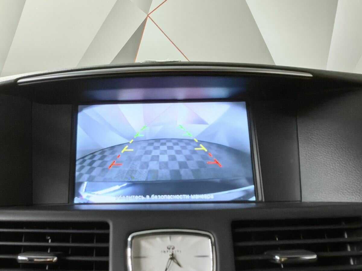 Купить Infiniti Q70, 2016, 124 127 км.. Фото: #15