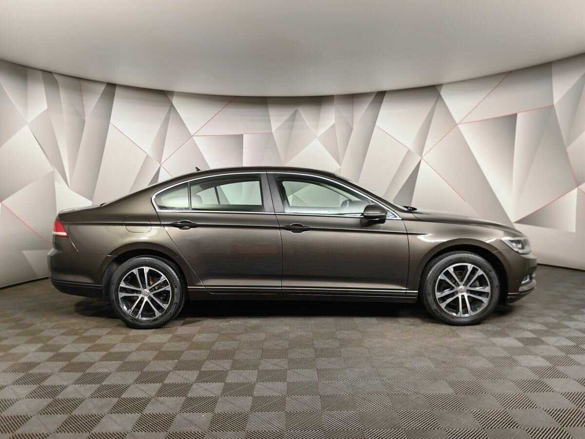 Купить Volkswagen Passat, 2017, 50 341 км.. Фото: #5