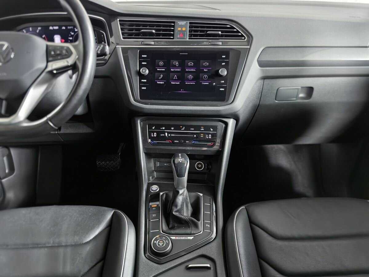 Купить Volkswagen Tiguan, 2021, 69 929 км.. Фото: #10