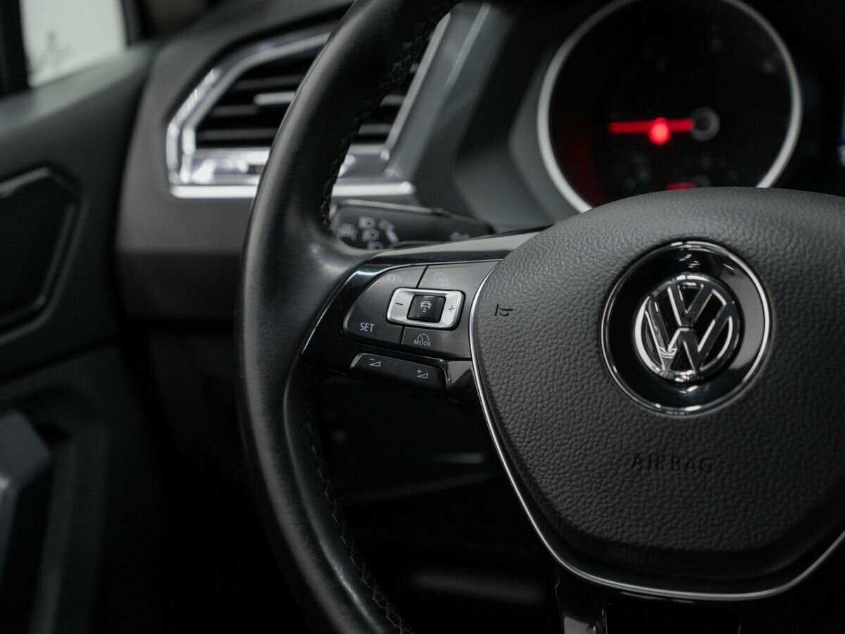 Купить Фольксваген Тигуан, 2018, 120 199 км.. Фото: #12