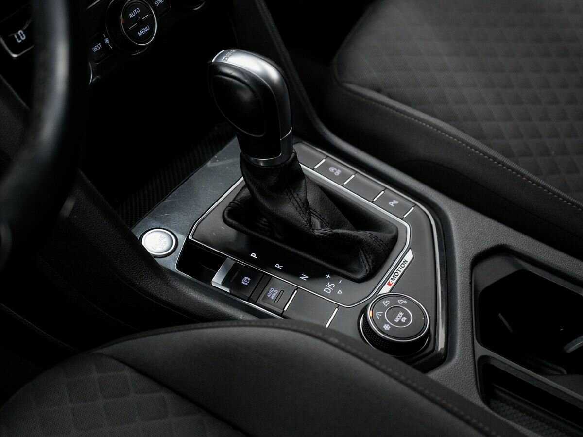 Купить Фольксваген Тигуан, 2018, 120 199 км.. Фото: #19