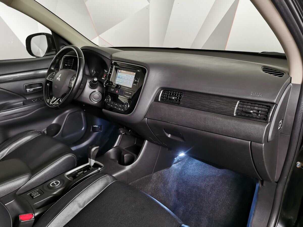 Купить Mitsubishi Outlander, 2016, 192 950 км.. Фото: #8