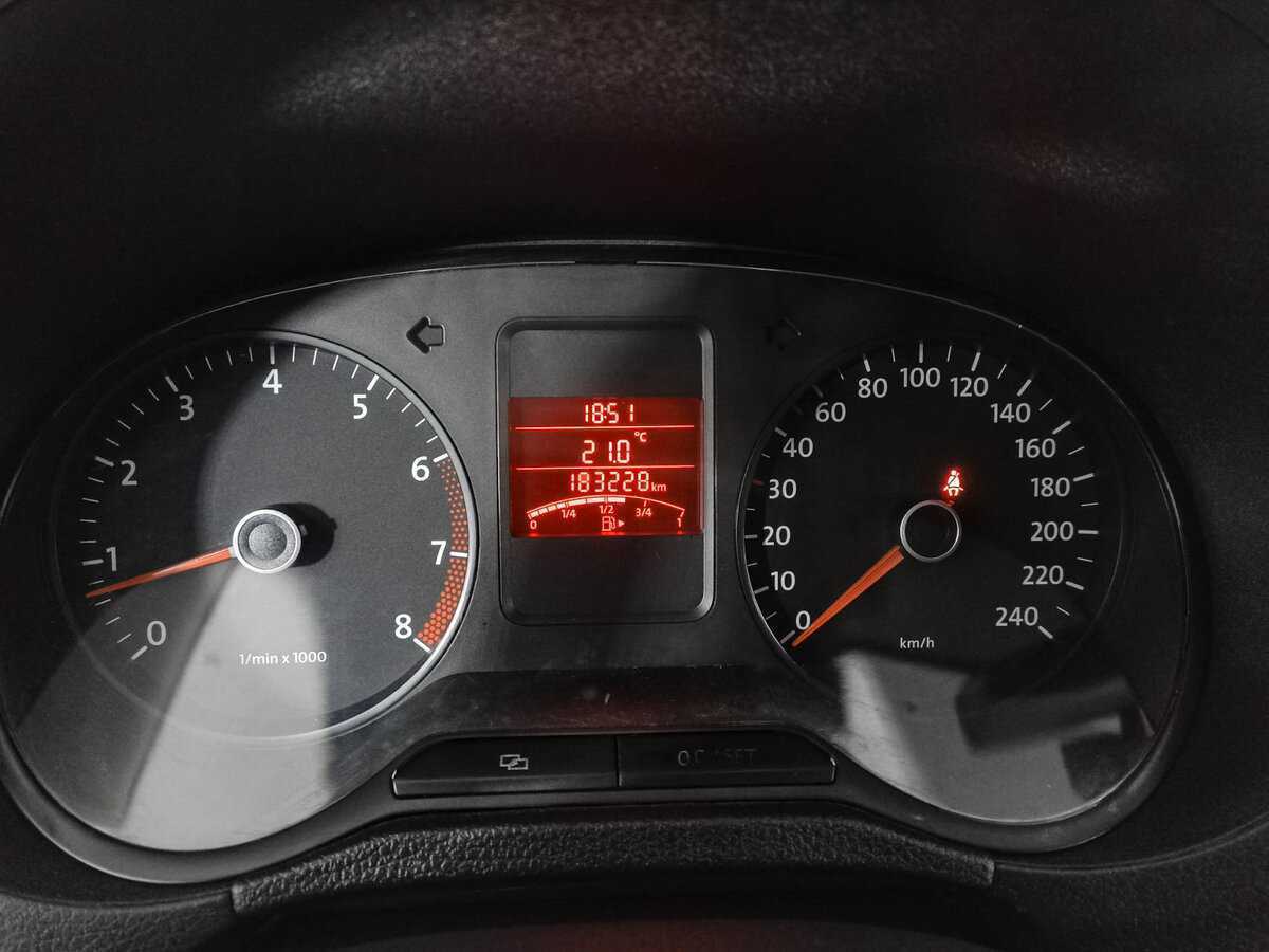 Купить Volkswagen Polo, 2012, 183 194 км.. Фото: #10