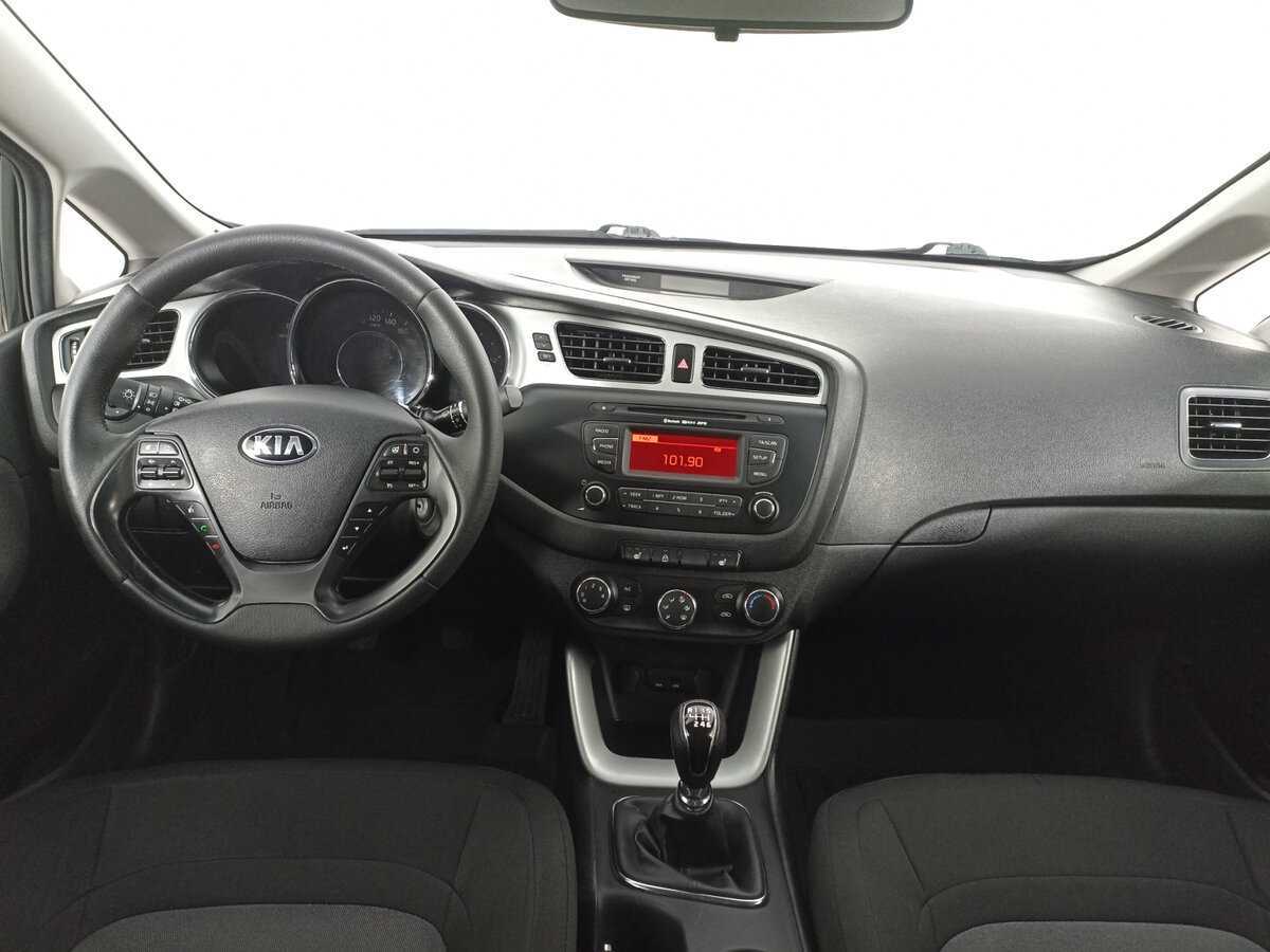 Купить Kia Ceed, 2015, 127 002 км.. Фото: #10