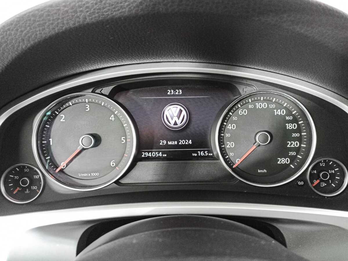 Купить Volkswagen Touareg, 2013, 293 986 км.. Фото: #10