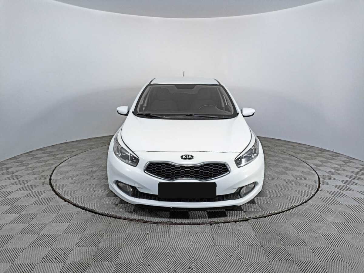 Купить Kia Ceed, 2014, 123 171 км.. Фото: #1