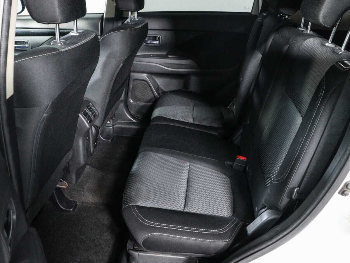 Купить Митсубиши Оутлэндер, 2018, 60 120 км.. Фото: #9