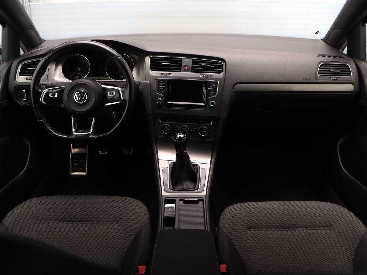 Купить Volkswagen Golf, 2013, 179 867 км.. Фото: #8