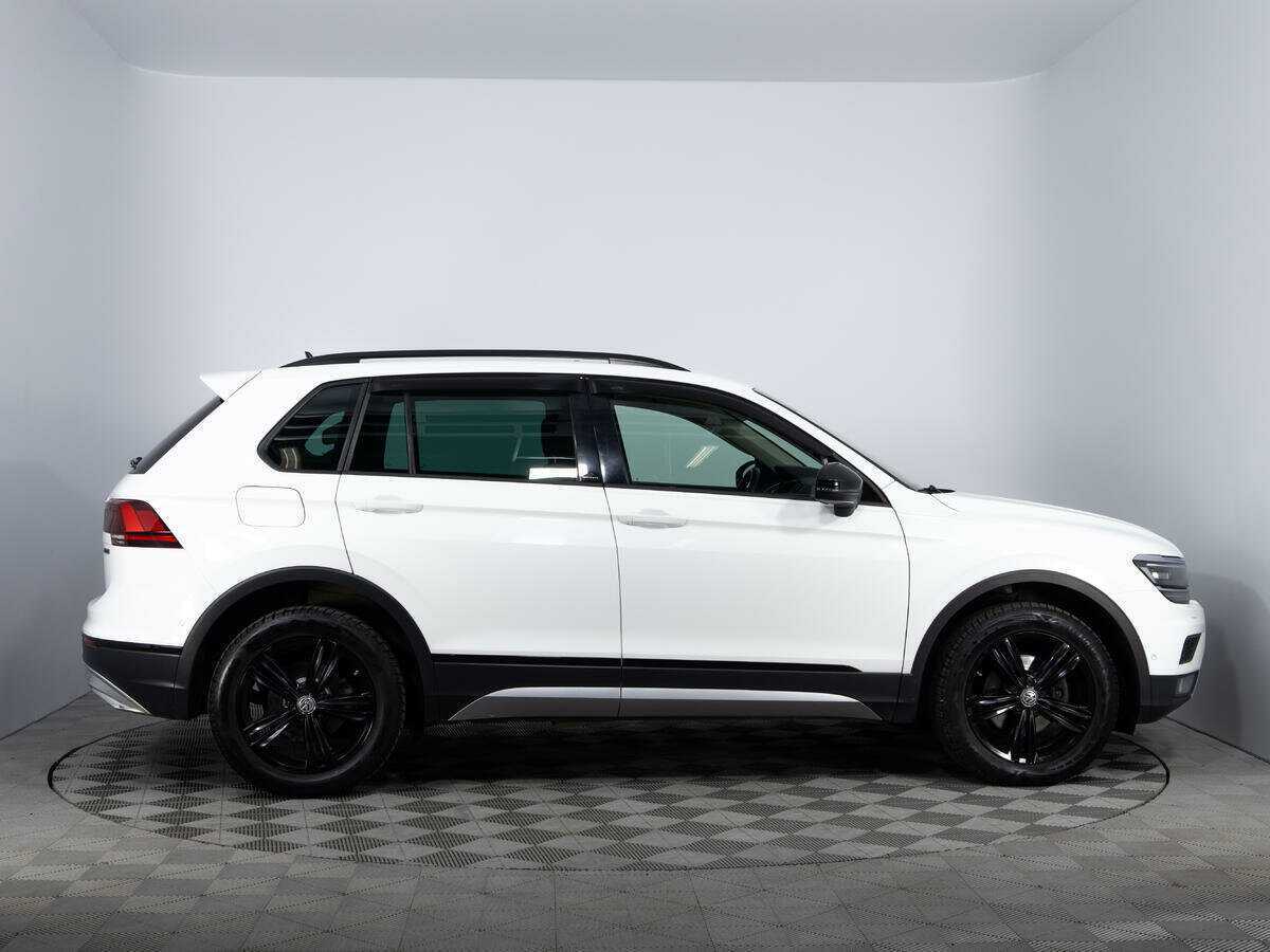Купить Volkswagen Tiguan, 2019, 124 474 км.. Фото: #3