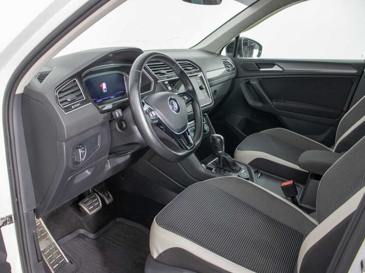 Купить Volkswagen Tiguan, 2019, 124 474 км.. Фото: #9