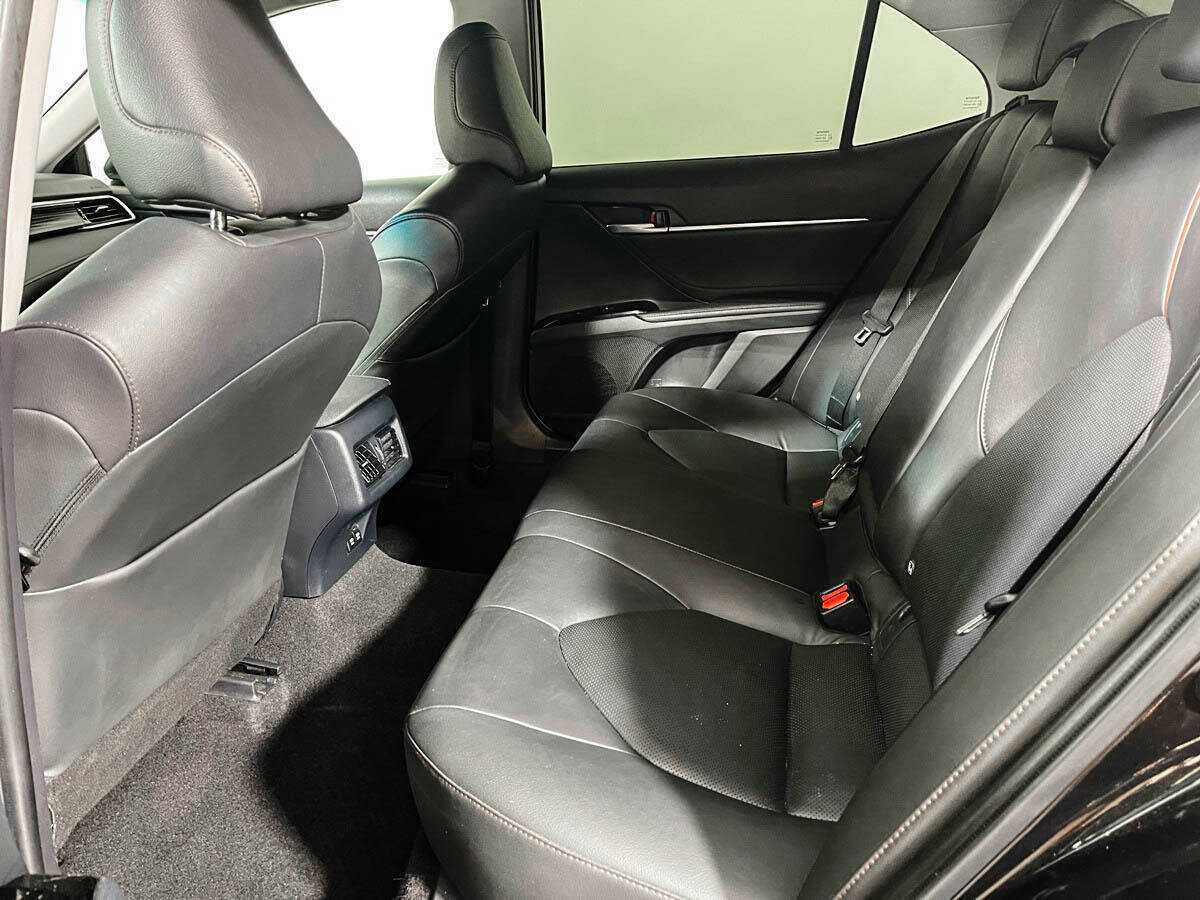 Купить Toyota Camry, 2018, 106 160 км.. Фото: #9