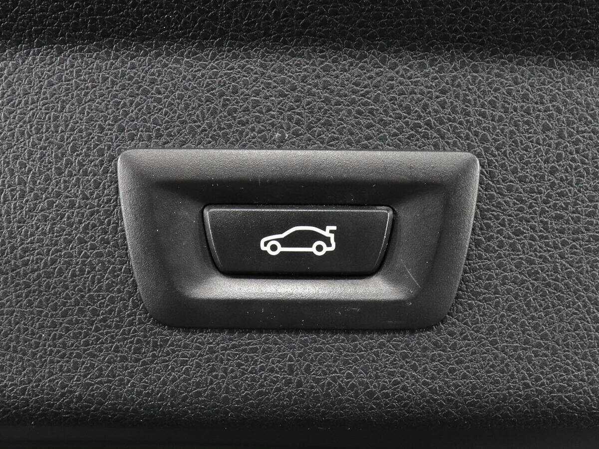 Купить BMW 3 серии, 2016, 132 365 км.. Фото: #16