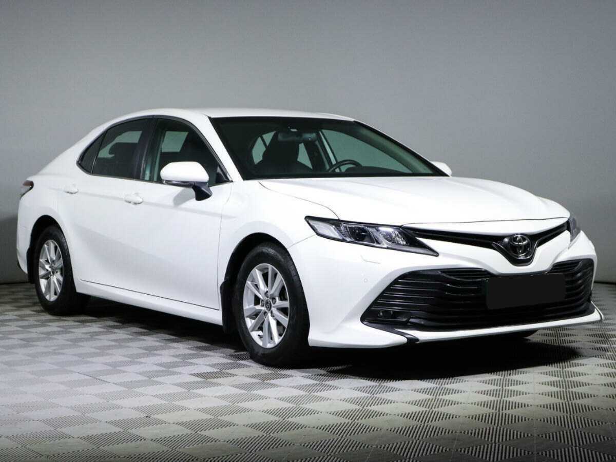 Купить Toyota Camry, 2018, 53 790 км.. Фото: #2