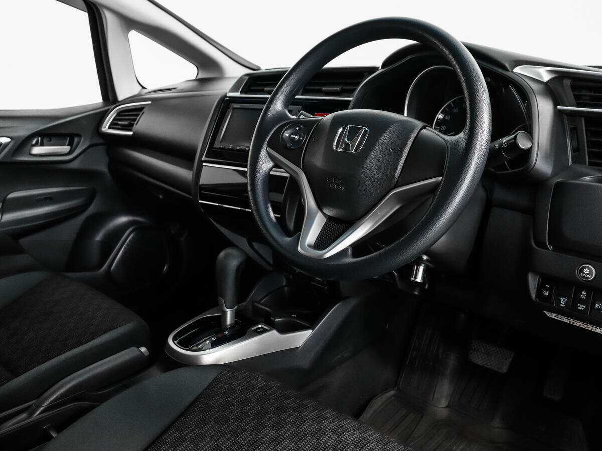 Купить Honda Fit, 2015, 90 169 км.. Фото: #8
