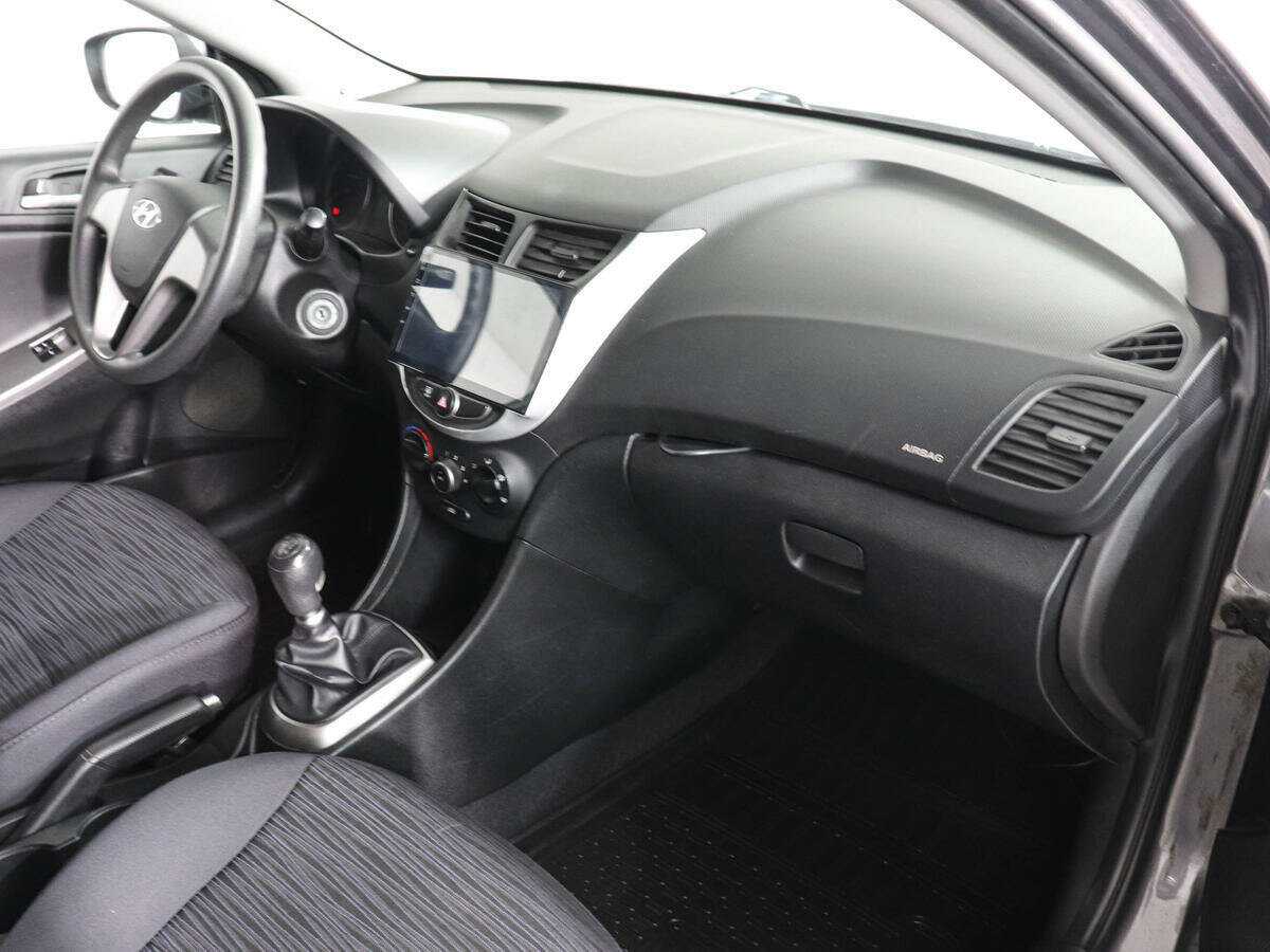 Купить Hyundai Solaris, 2016, 131 587 км.. Фото: #9