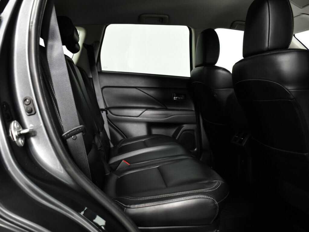 Купить Митсубиши Оутлэндер, 2018, 135 167 км.. Фото: #9