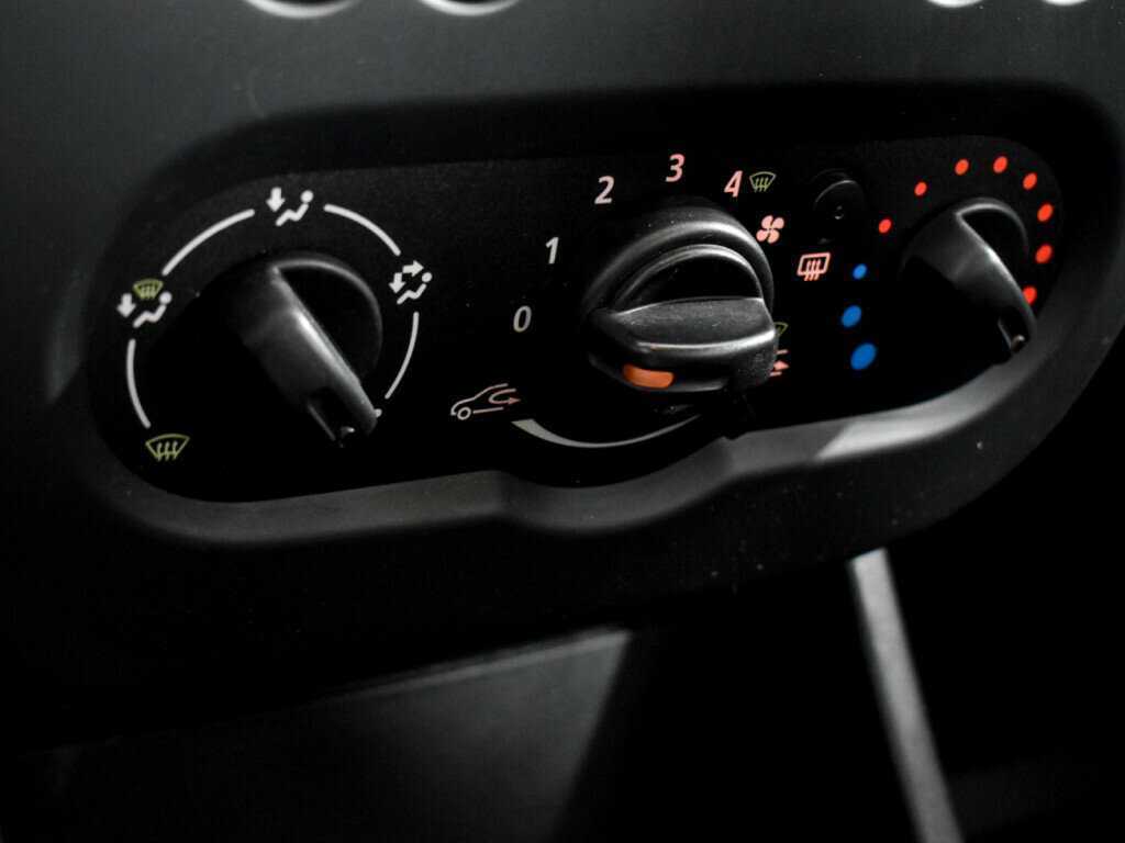 Купить Renault Logan, 2013, 61 401 км.. Фото: #10