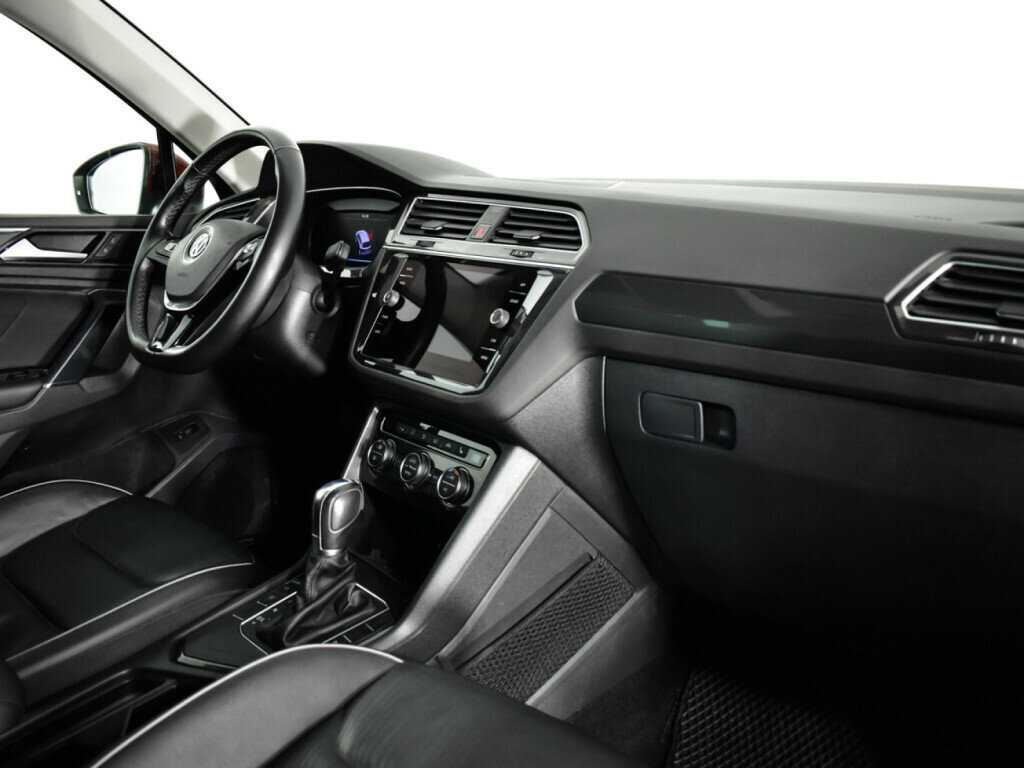 Купить Volkswagen Tiguan, 2018, 71 253 км.. Фото: #8