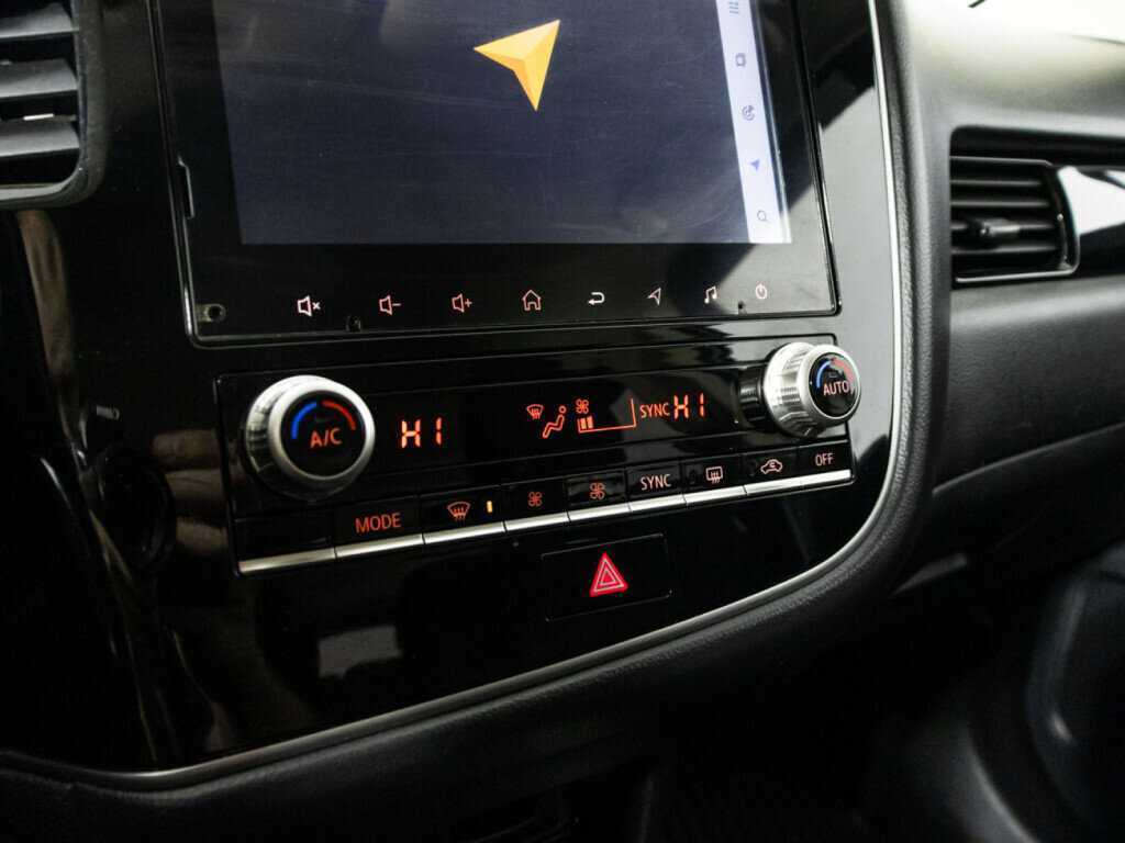 Купить Mitsubishi Outlander, 2021, 28 857 км.. Фото: #17