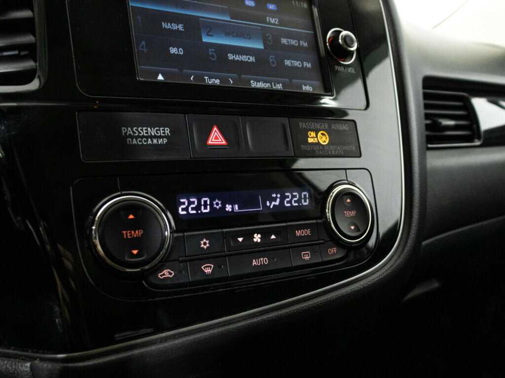 Купить Митсубиши Оутлэндер, 2016, 65 641 км.. Фото: #15