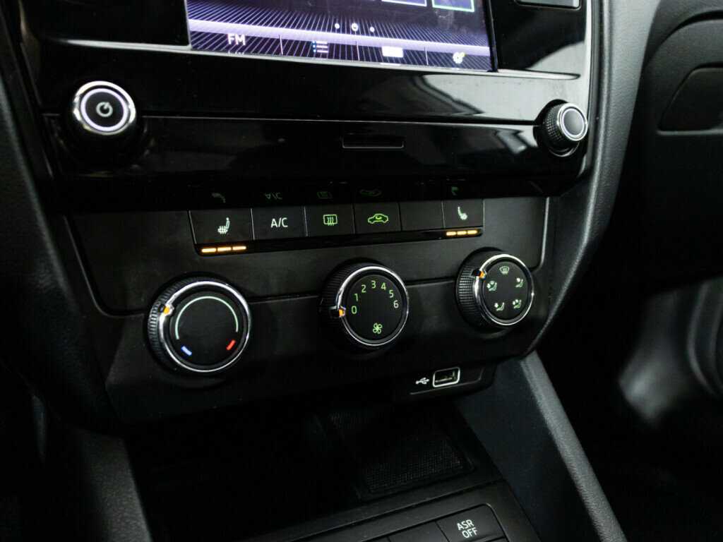 Купить Шкода Октавия, 2018, 76 083 км.. Фото: #15