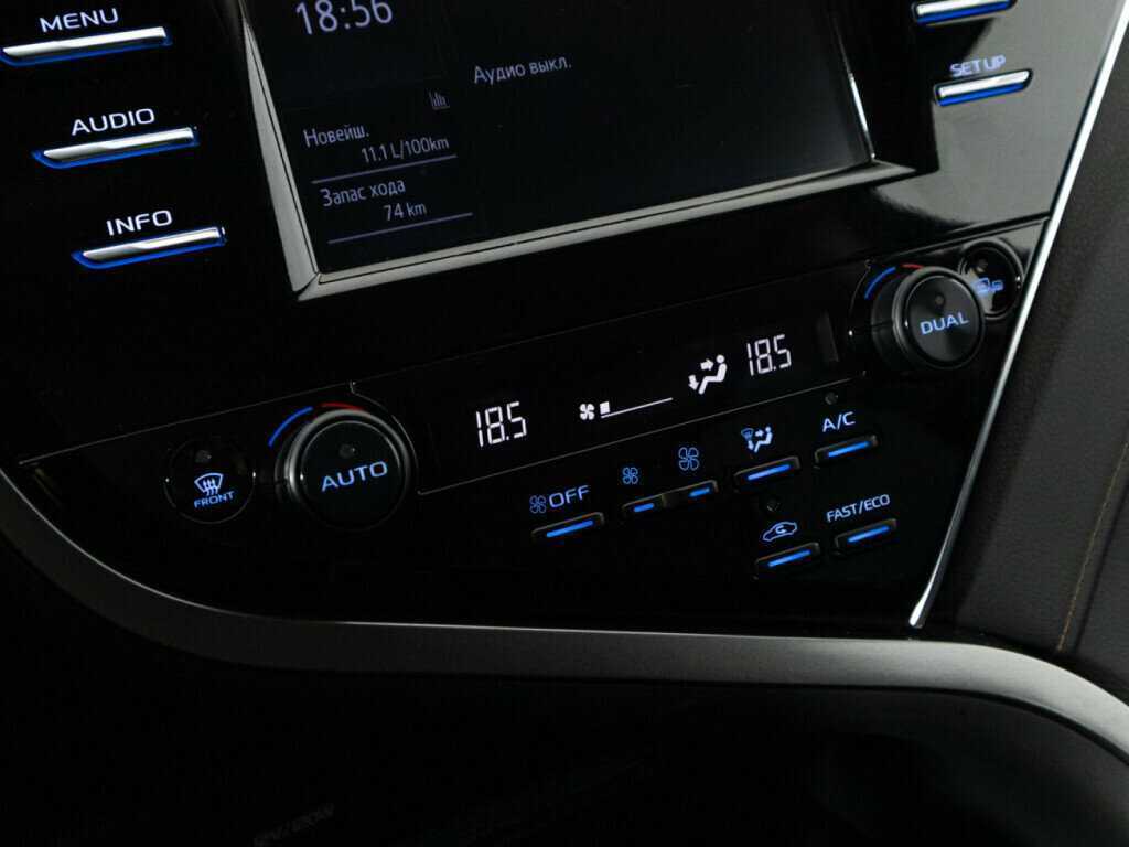 Купить Toyota Camry, 2018, 130 885 км.. Фото: #15