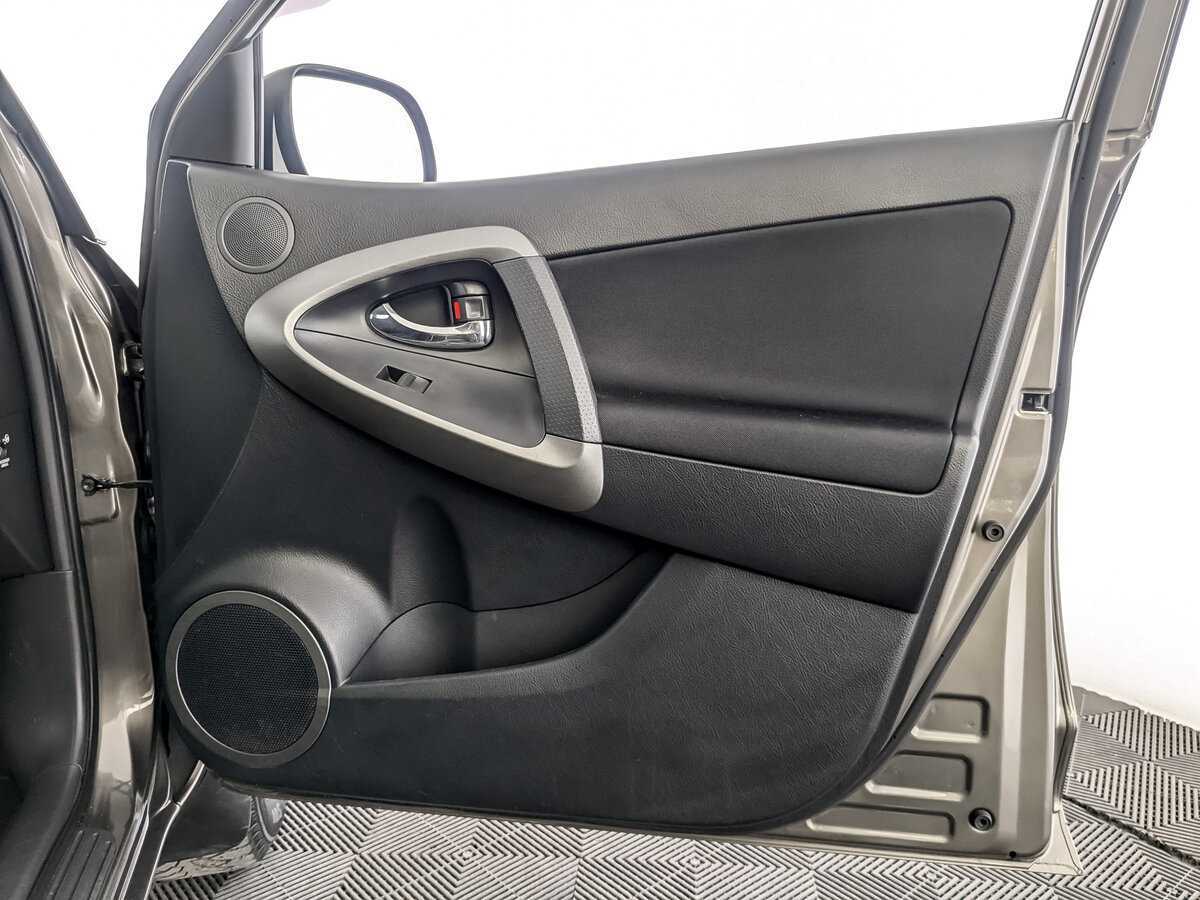 Купить Toyota RAV4, 2012, 106 585 км.. Фото: #23